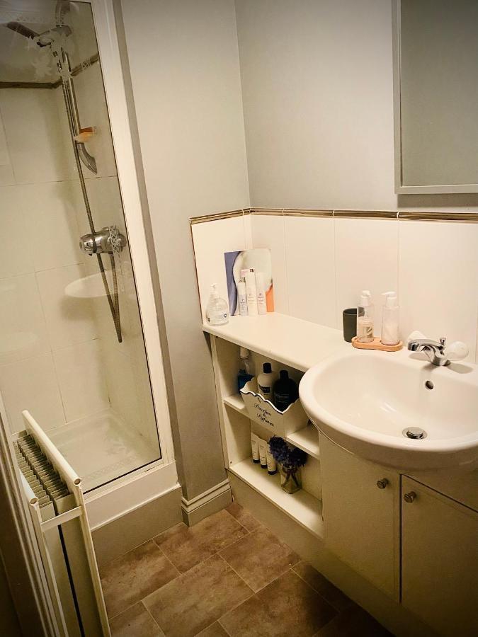 Modern Ground Floor Apartment With Free Parking Very Near Centre Ripon Eksteriør billede